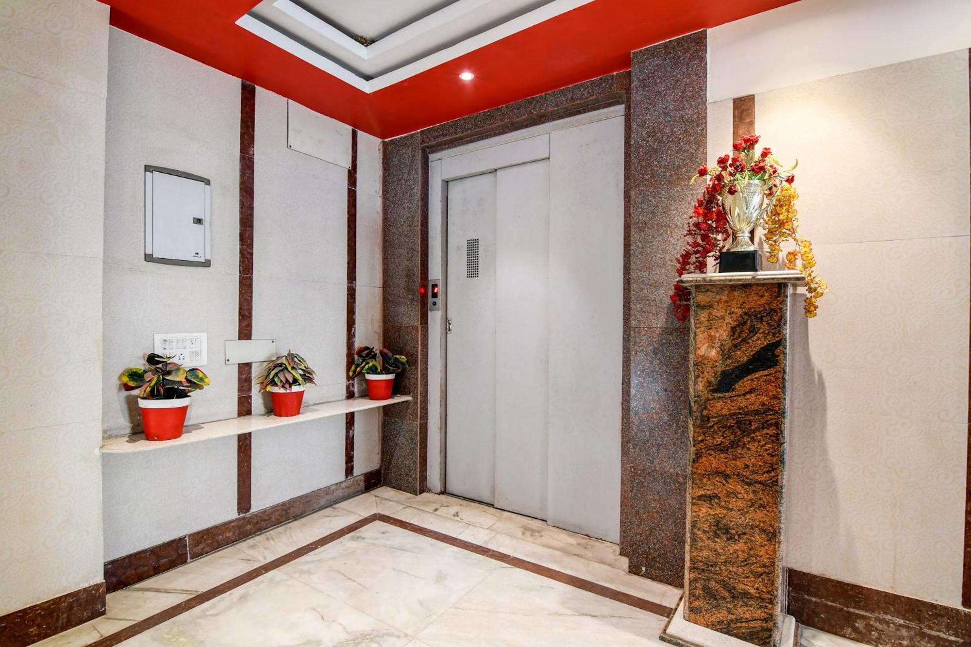 Super Collection O Raj Guest House Near Kolkata Airport Gauripur  ภายนอก รูปภาพ