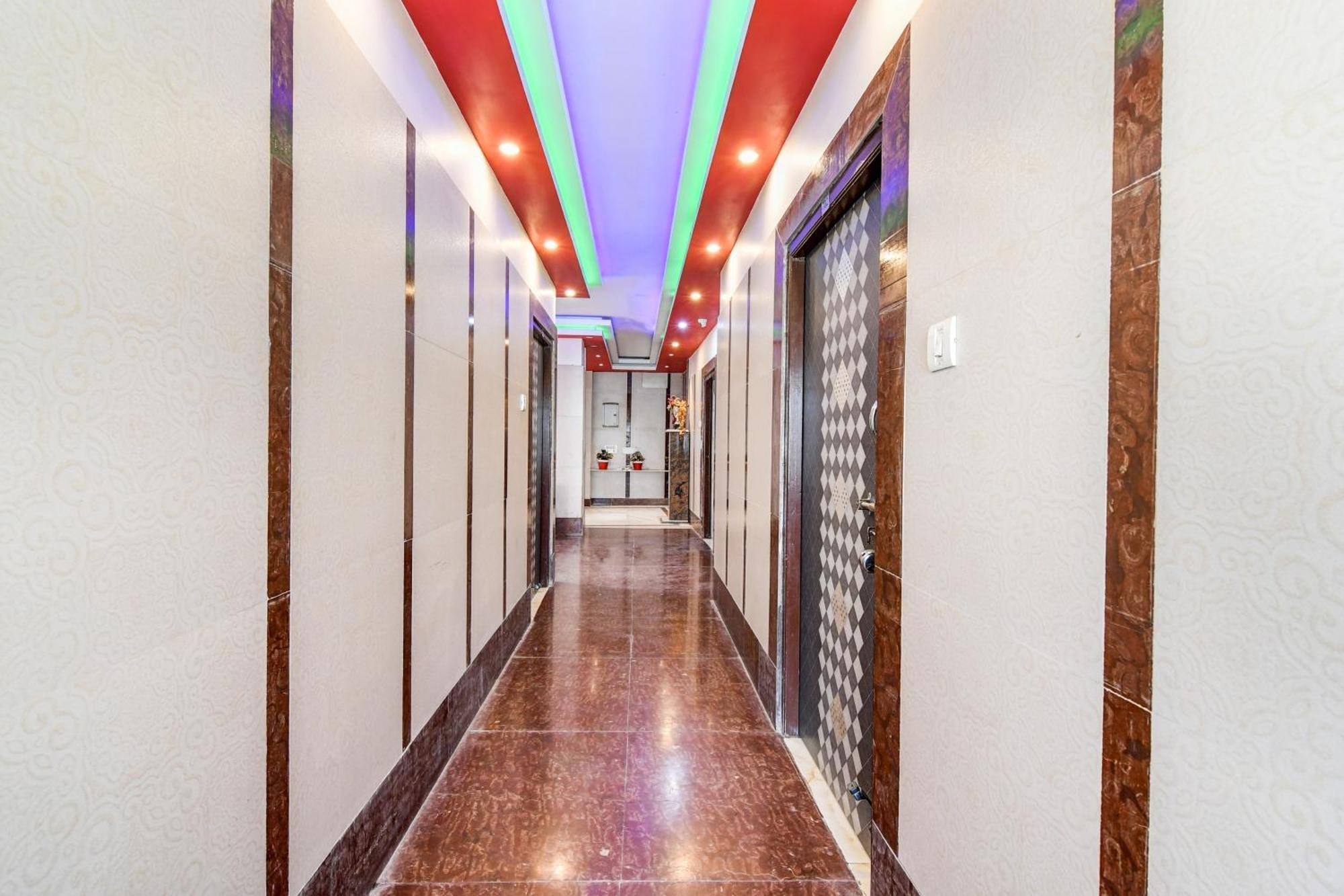 Super Collection O Raj Guest House Near Kolkata Airport Gauripur  ภายนอก รูปภาพ